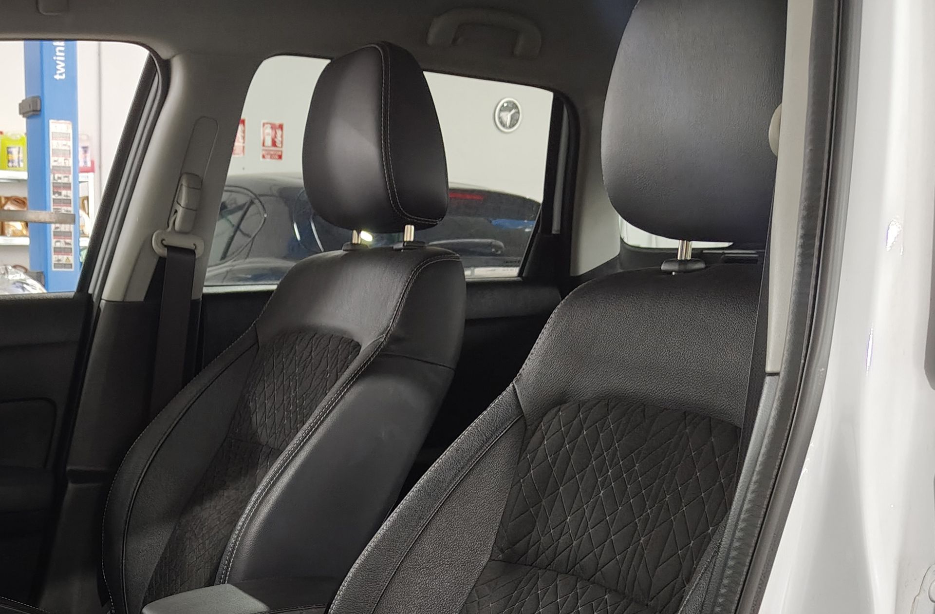 Suzuki Vitara 1.5 Hybrid GLX Strong 4WD - foto 7