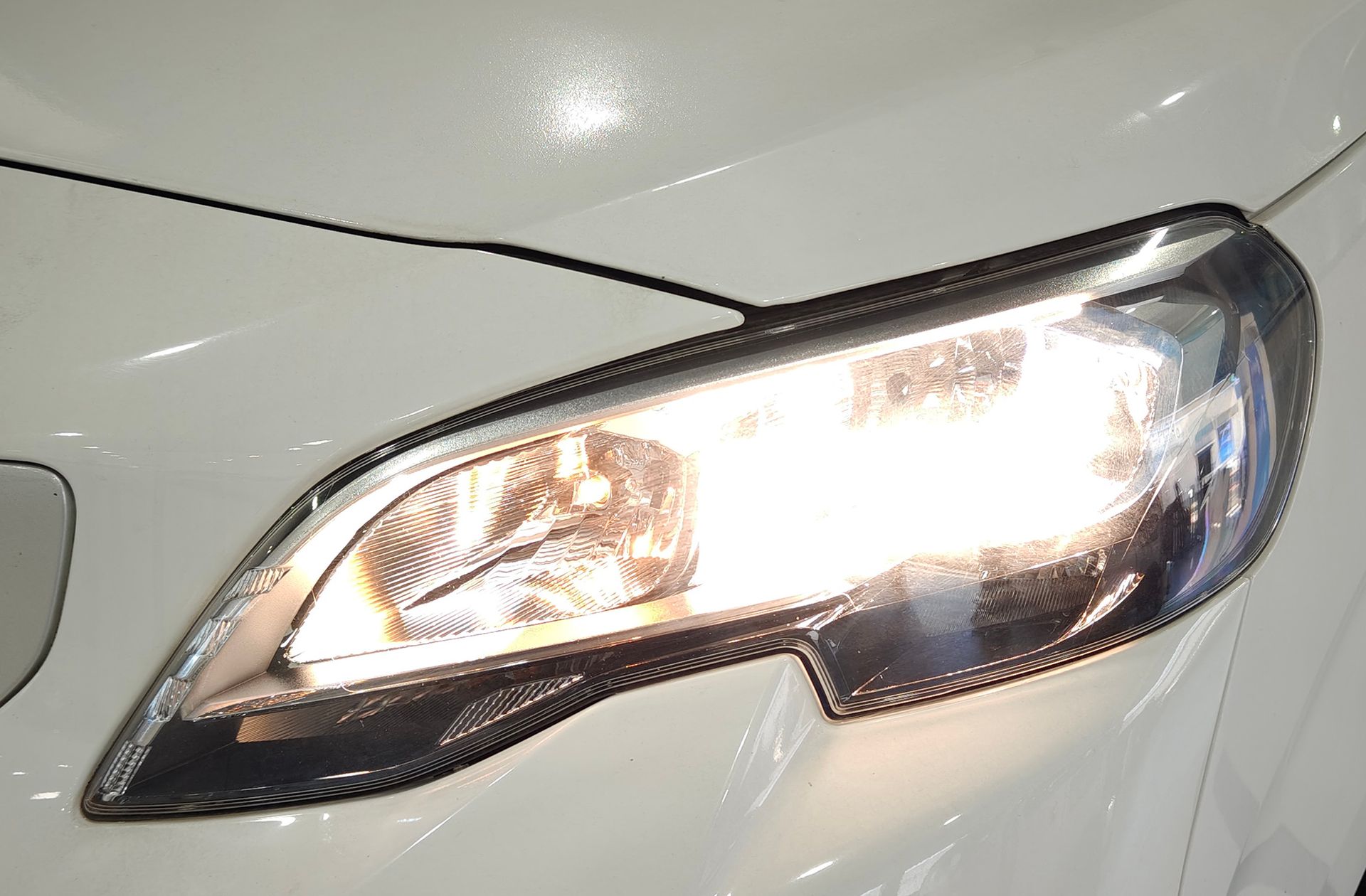 Peugeot Expert BlueHDi 120 Pro Standard - foto 11