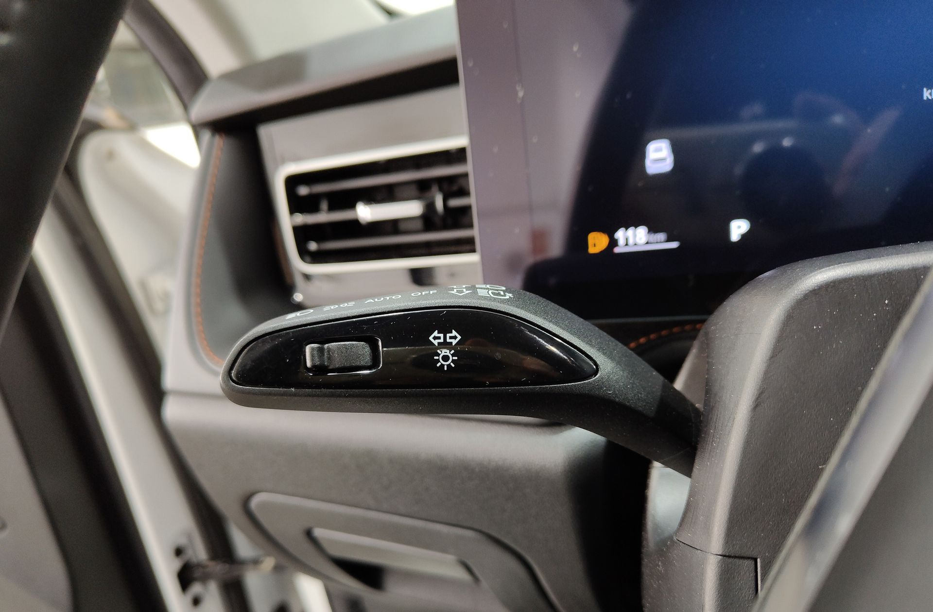 MG HS 1.5 T-GDi Luxury DCT - foto 26