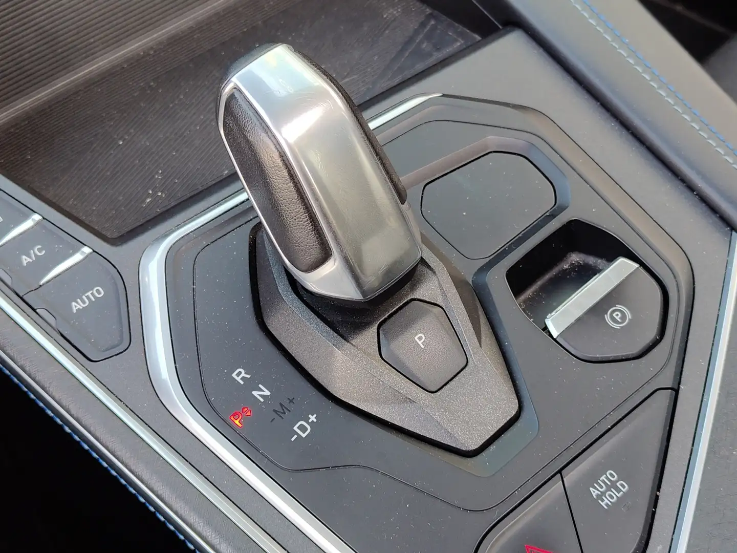 Foto Lynk & Co 01 Lynk & Co 01 1.5 HEV (197 CV)