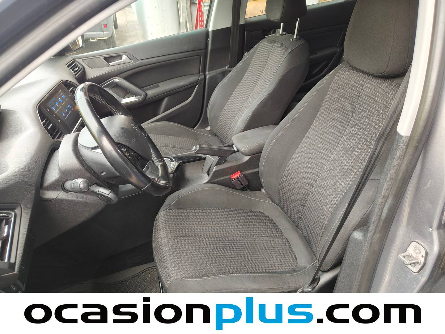 Foto asientos delanteros Peugeot 308 Peugeot 308 1.6 BlueHDi S&S Active EAT6 (120 CV)