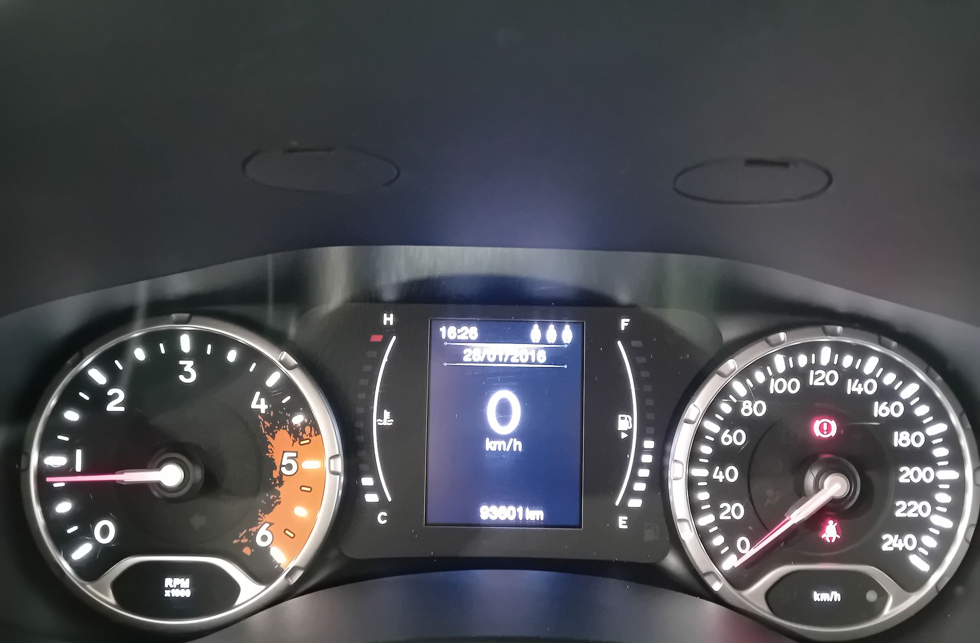 Jeep Renegade 1.6 MultiJet Night Eagle II 4x2 - foto 20