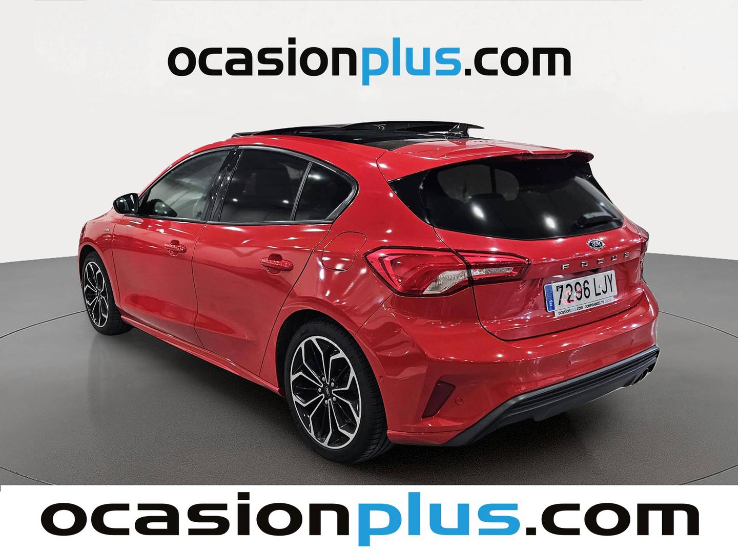 Foto trasera Ford Focus Ford Focus 1.0 Ecoboost MHEV ST-Line X (155 CV) izquierda