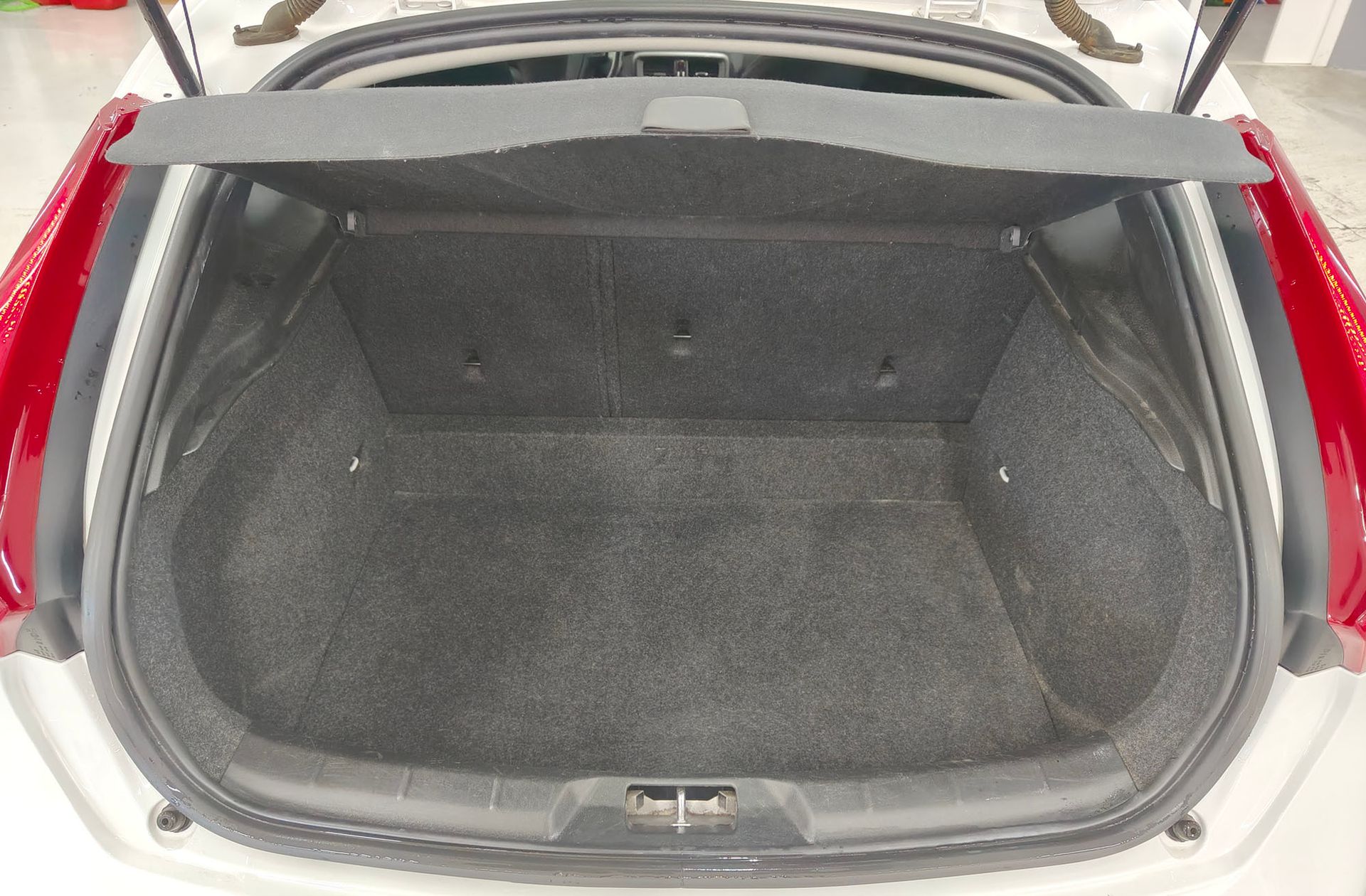 Volvo V40 D2 Kinetic - foto 13