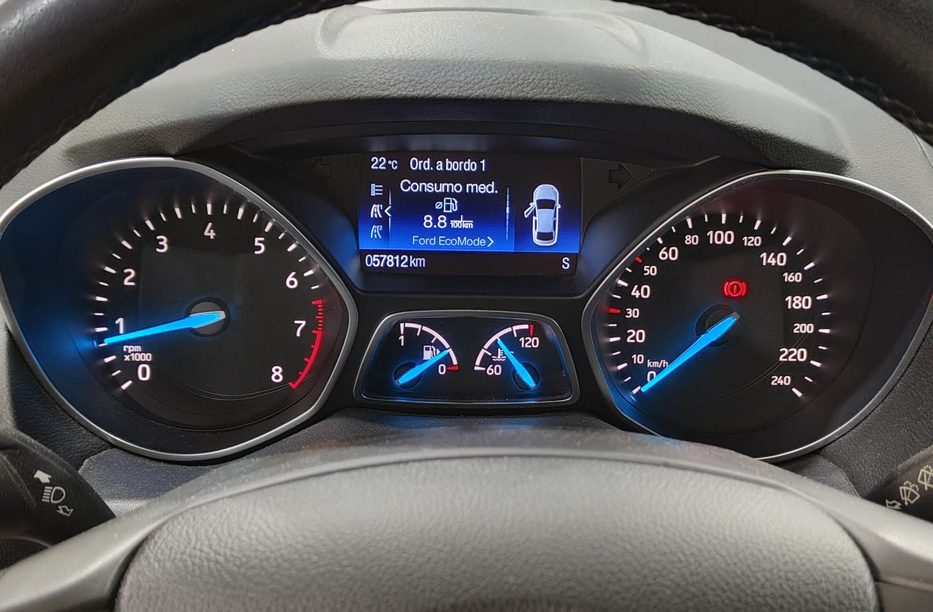 Ford Kuga 1.5 EcoBoost Trend 4x2 - foto 22