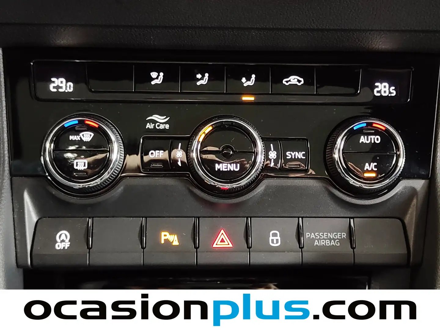 Foto Skoda Karoq Skoda Karoq 1.5 TSI ACT Sportline DSG (150 CV)