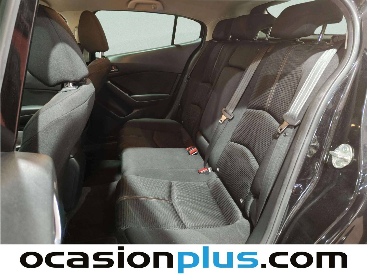 Foto asientos traseros Mazda Mazda3 Mazda Mazda 3 2.0 GE Black Tech Edition MT (120 CV)
