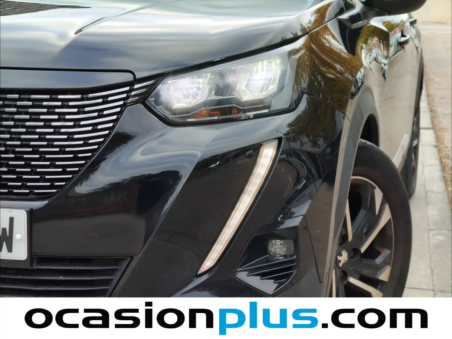 Foto Peugeot 2008 Peugeot 2008 PureTech 130 S&S Allure Pack EAT8 (130 CV)