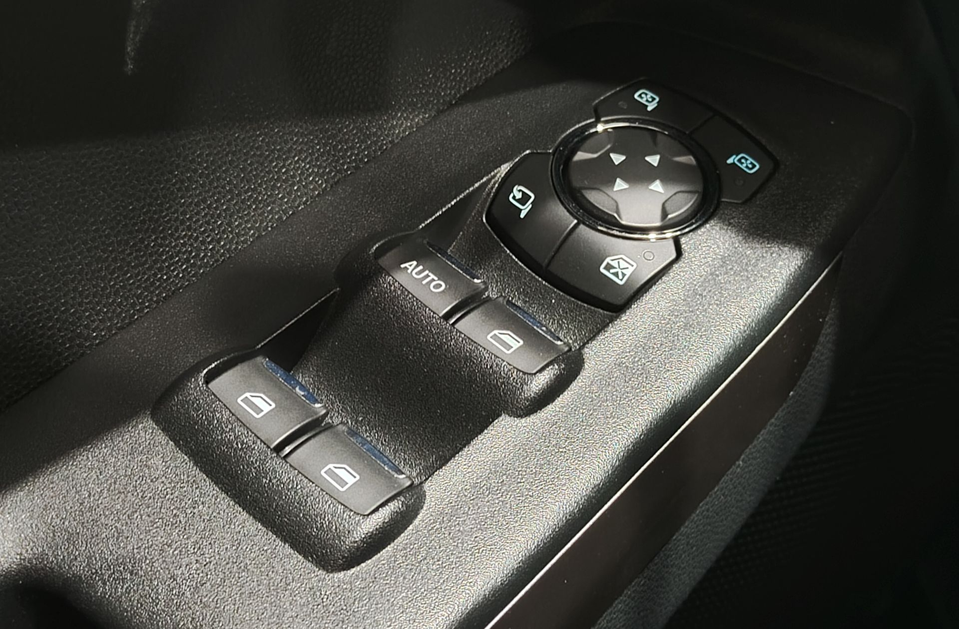 Ford EcoSport 1.0L EcoBoost Trend+ - foto 31