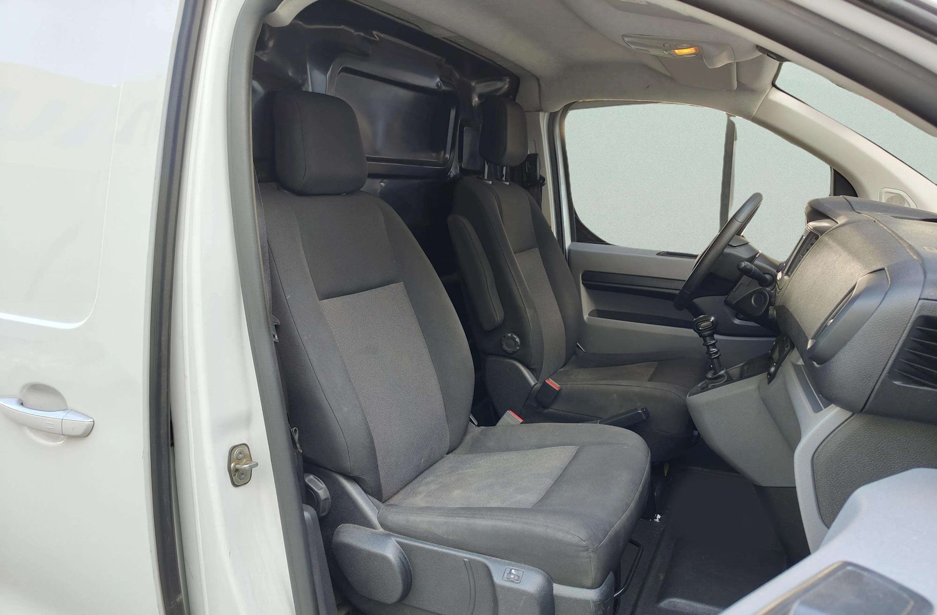 Citroën Jumpy Furgón BlueHDi 100 Talla XL - foto 16