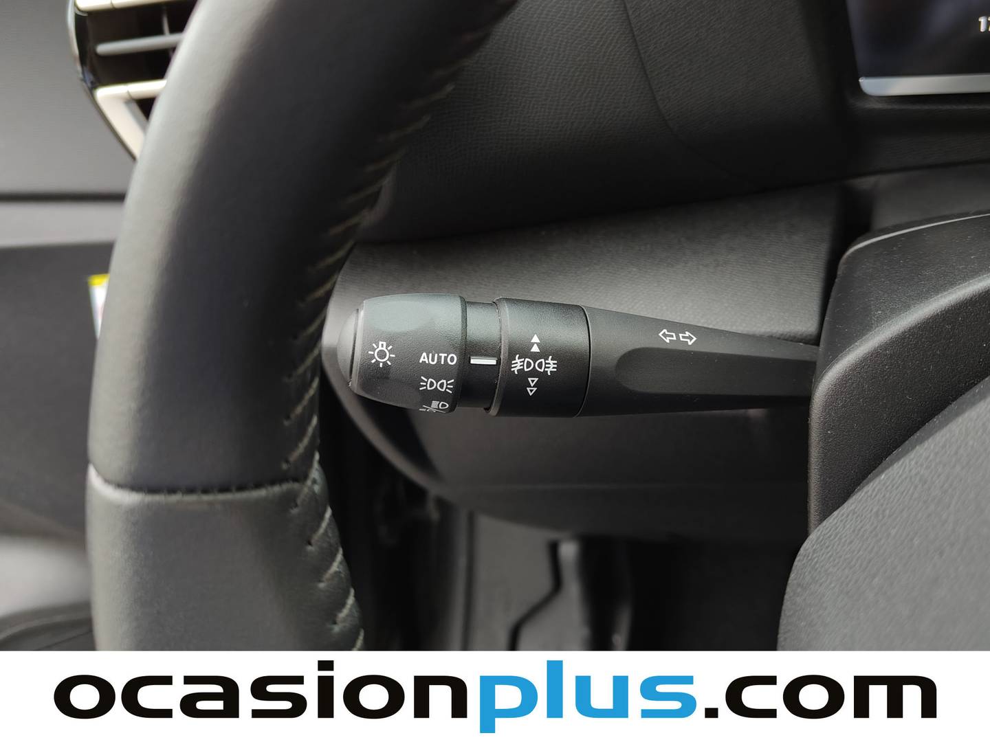 Foto Citroën C4 Citroen C4 Hybrid 136 Plus e-DCS6 (136 CV)