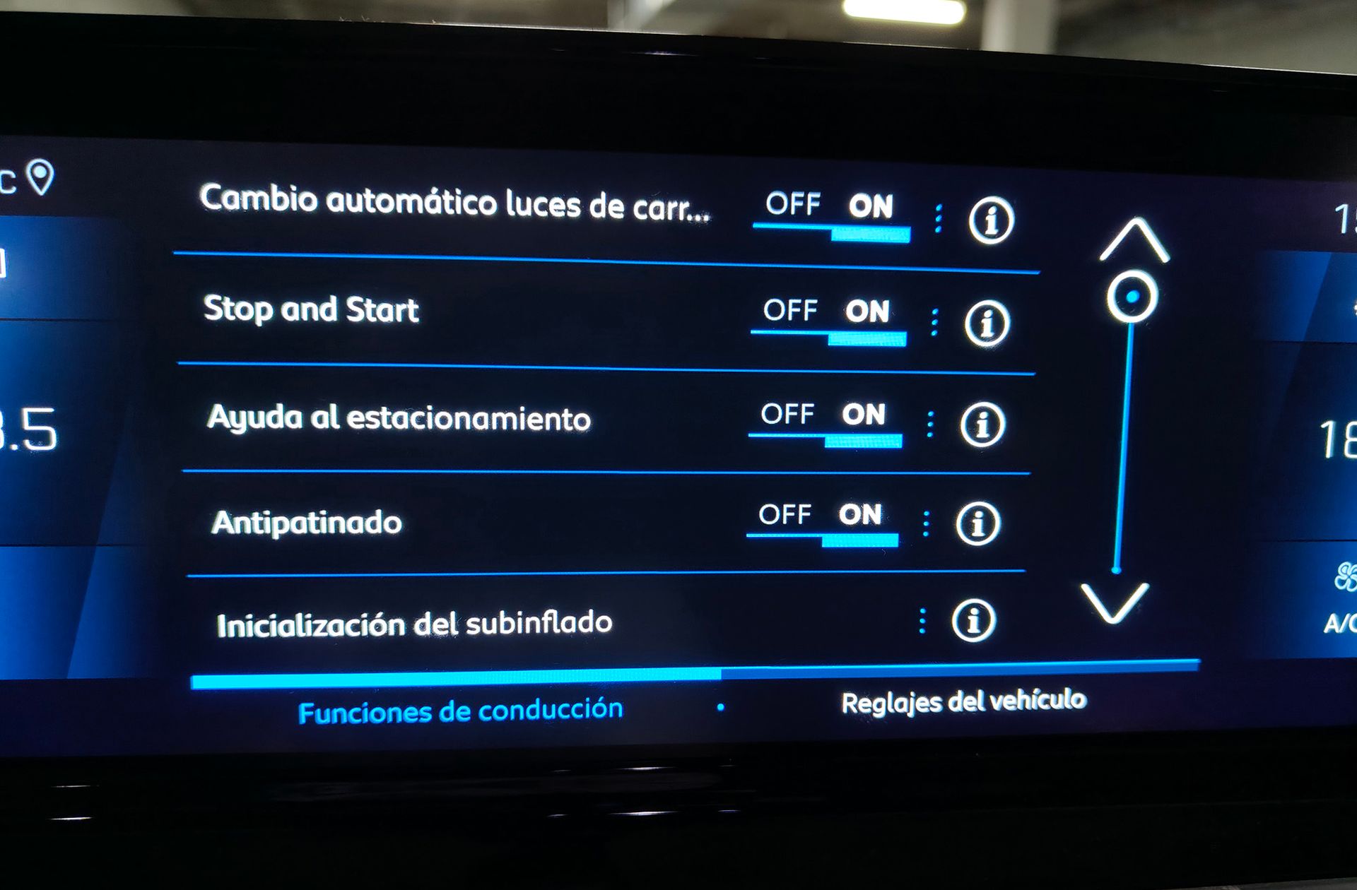 Peugeot 2008 PureTech 130 GT - foto 12