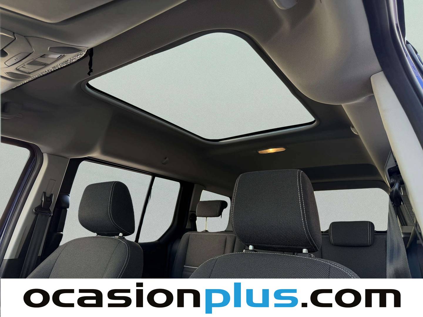 Equipamiento del Ford Grand Tourneo Connect Ford Grand Tourneo Connect 1.5 TDCi Titanium PowerShift (120 CV) 7 Plazas