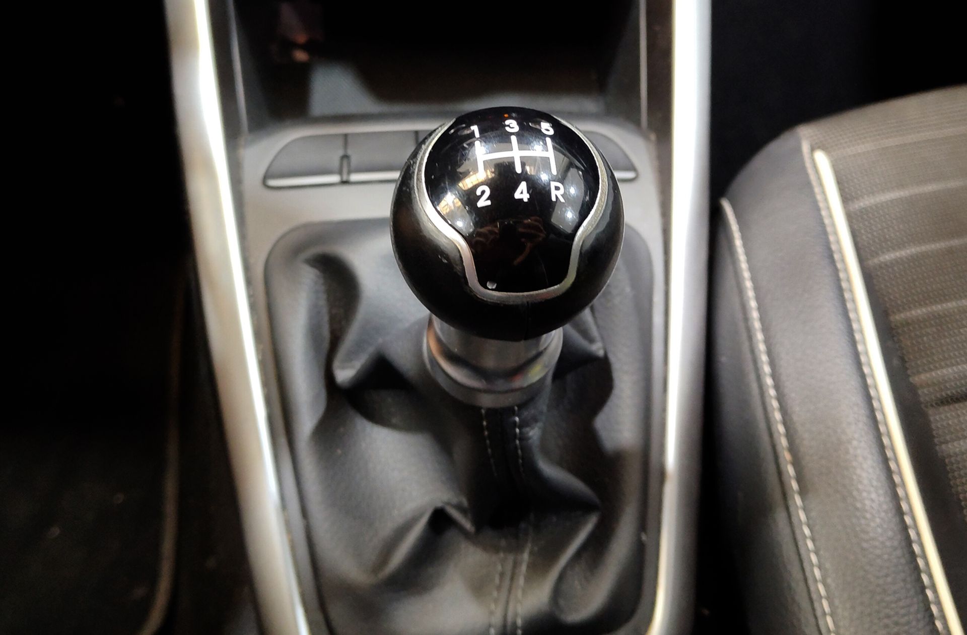 Kia Rio 1.2 DPi GT Line - foto 6