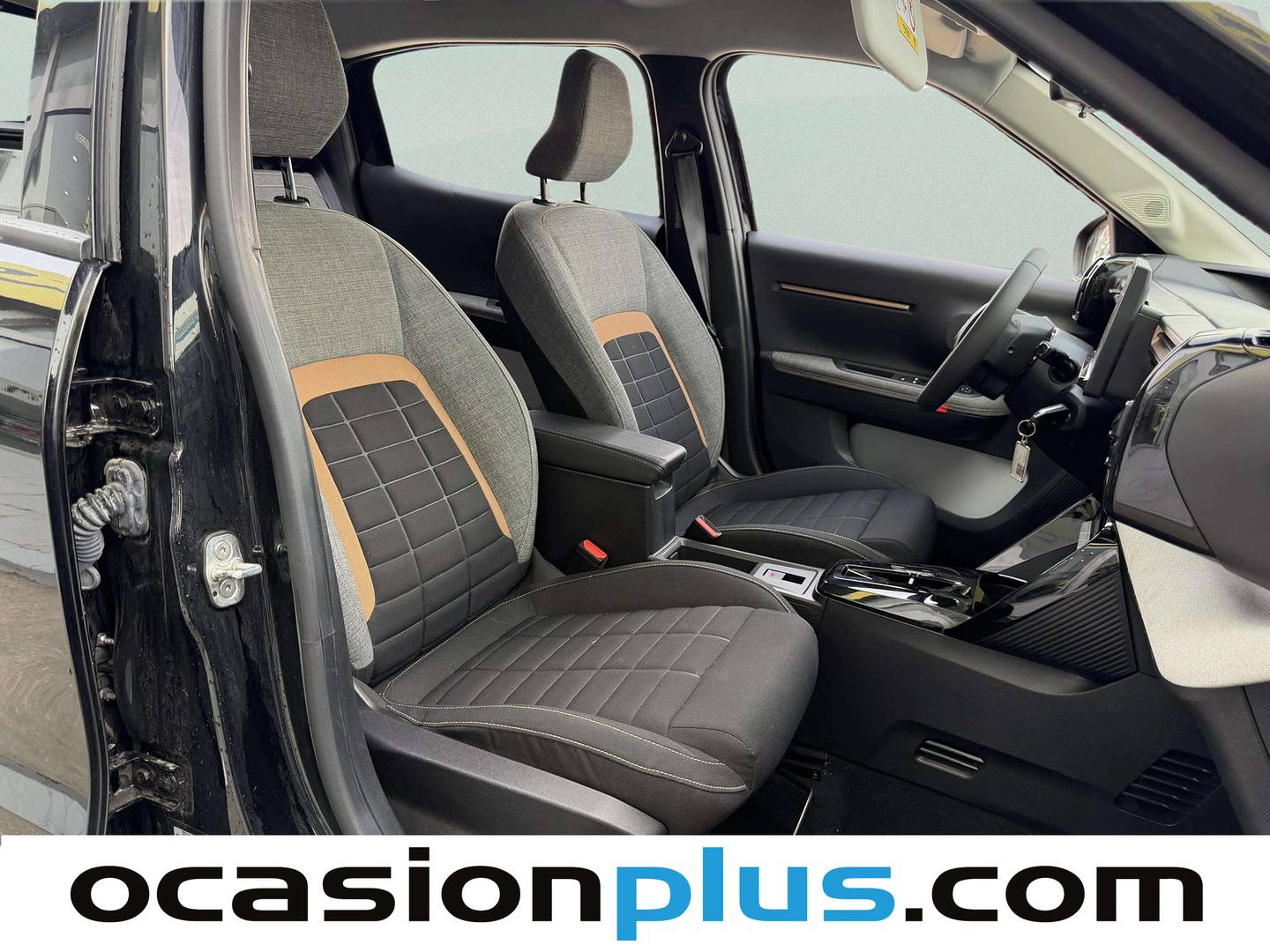 Citroën C3 Aircross Citroën C3 Aircross Hybrid 145 Plus e-DCS6 (145 CV) híbrido