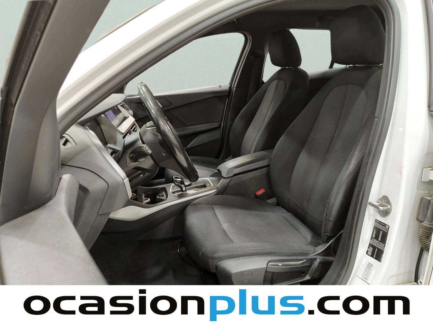Foto asientos delanteros BMW Serie 1 BMW Serie 1 118d (150 CV)