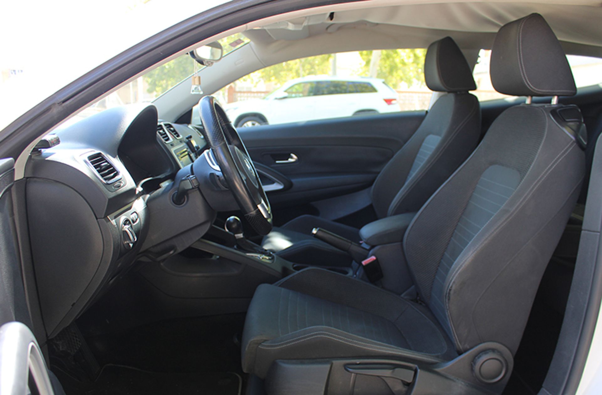 Volkswagen Scirocco 1.4 TSI DSG - foto 8