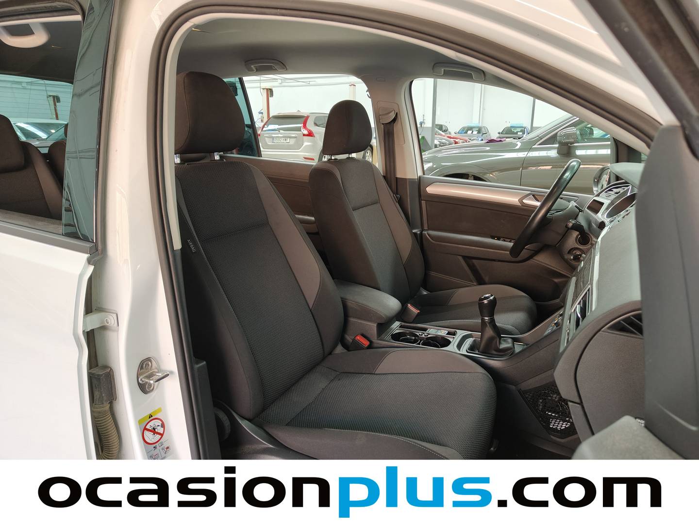 Foto Volkswagen Touran Volkswagen Touran 1.0 TSI Business  (116 CV)