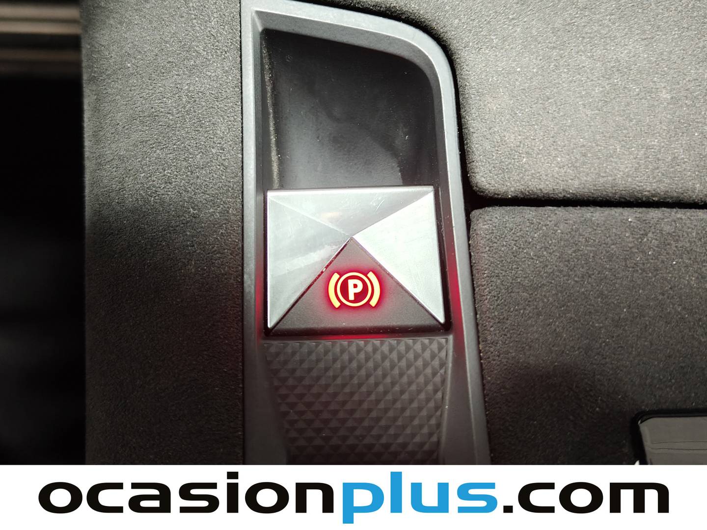 Foto DS DS 7 Crossback DS DS7 Crossback PureTech 180 Performance Line+ Auto (180 CV)