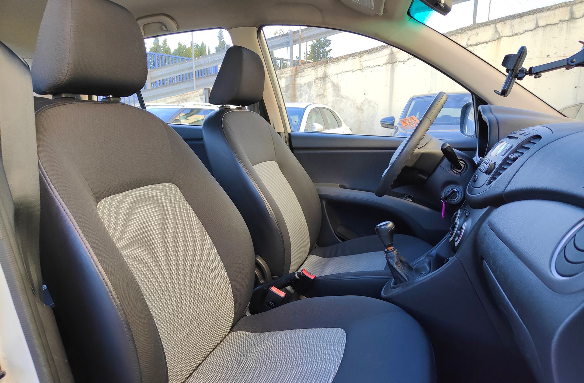 Hyundai i10 1.1 Comfort - foto 14
