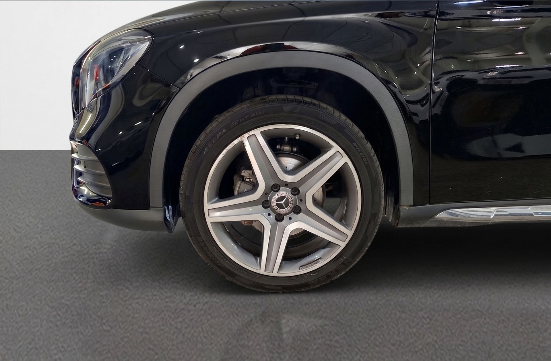 Mercedes-Benz GLA 180 Pack AMG - foto 30