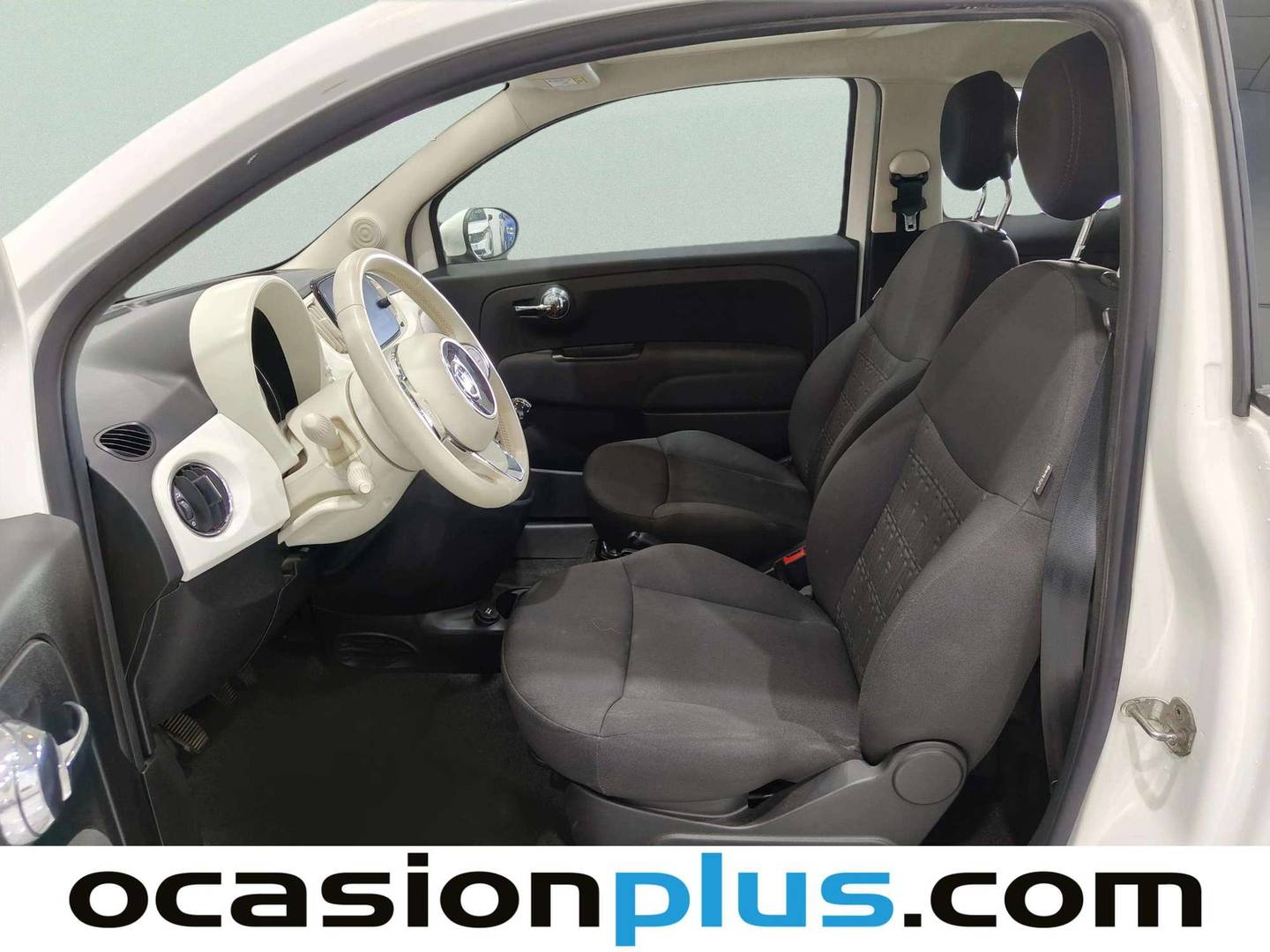 Foto asientos delanteros Fiat 500 Fiat 500 1.0 Hybrid Dolcevita (70 CV)