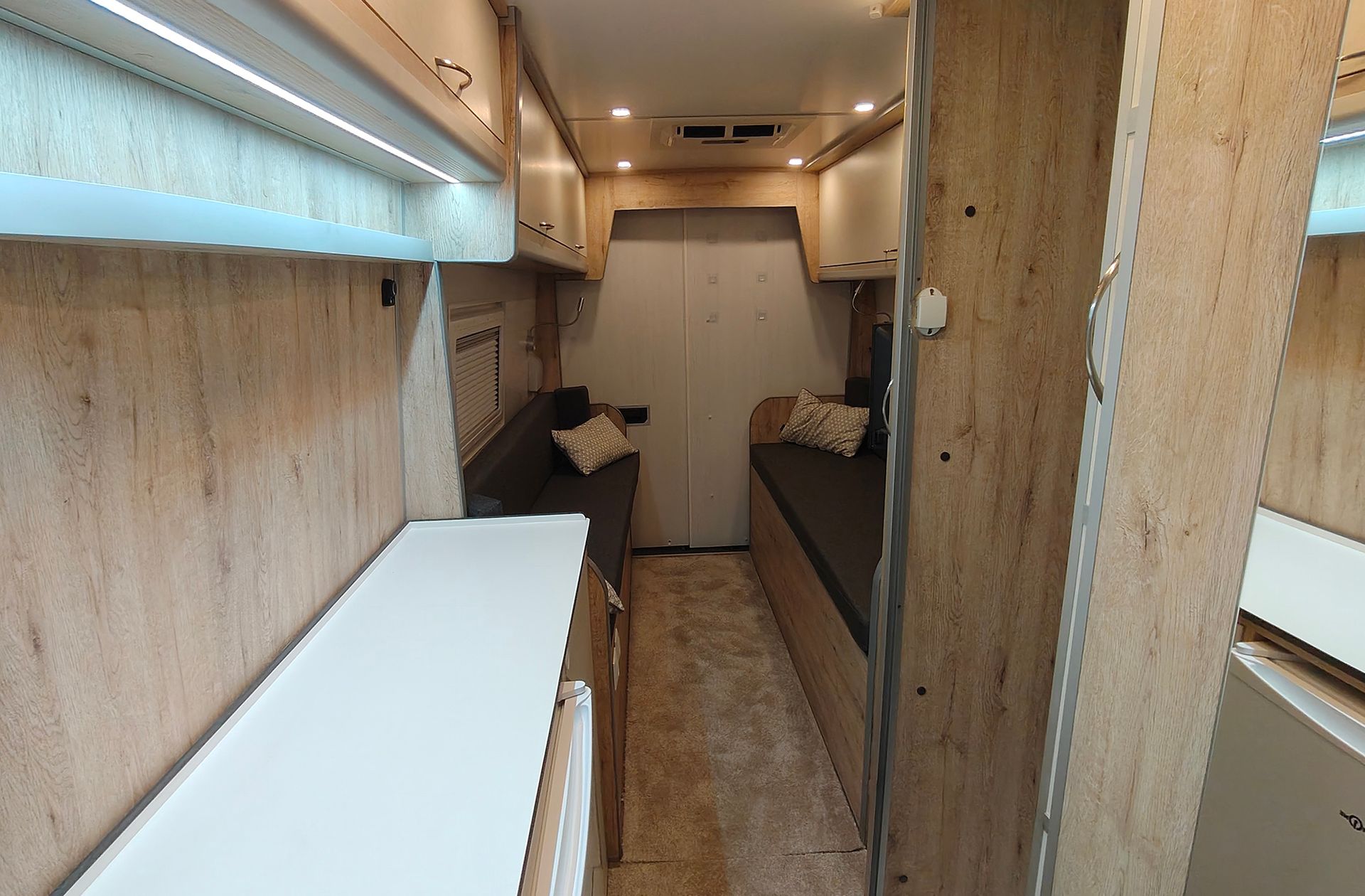 Volkswagen Crafter 35 Furgón Batalla Larga con Voladizo L5H3 2.0 TDI - foto 46