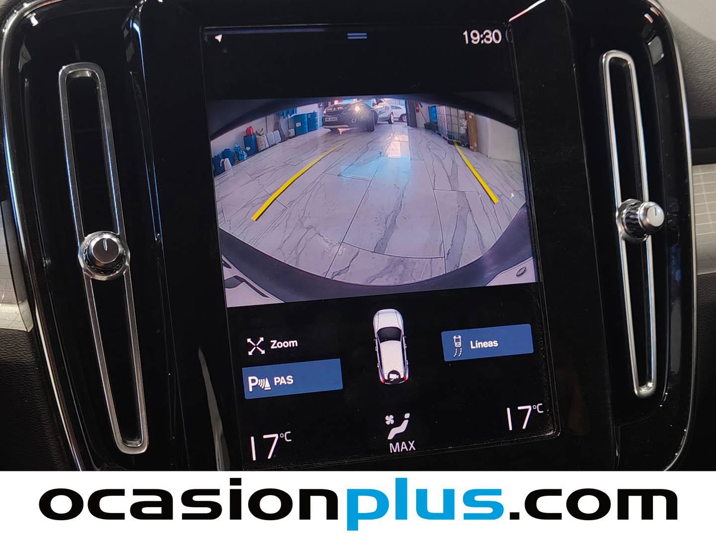 Equipamiento del Volvo XC40 Volvo XC40 T2 Momentum Pro Auto (129 CV)