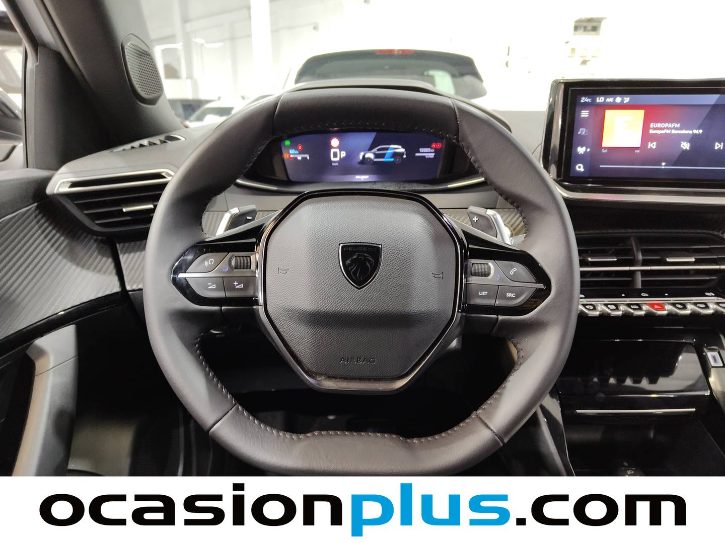 Foto Peugeot 2008 Peugeot 2008 Allure Hybrid eDCS6 (136 CV)