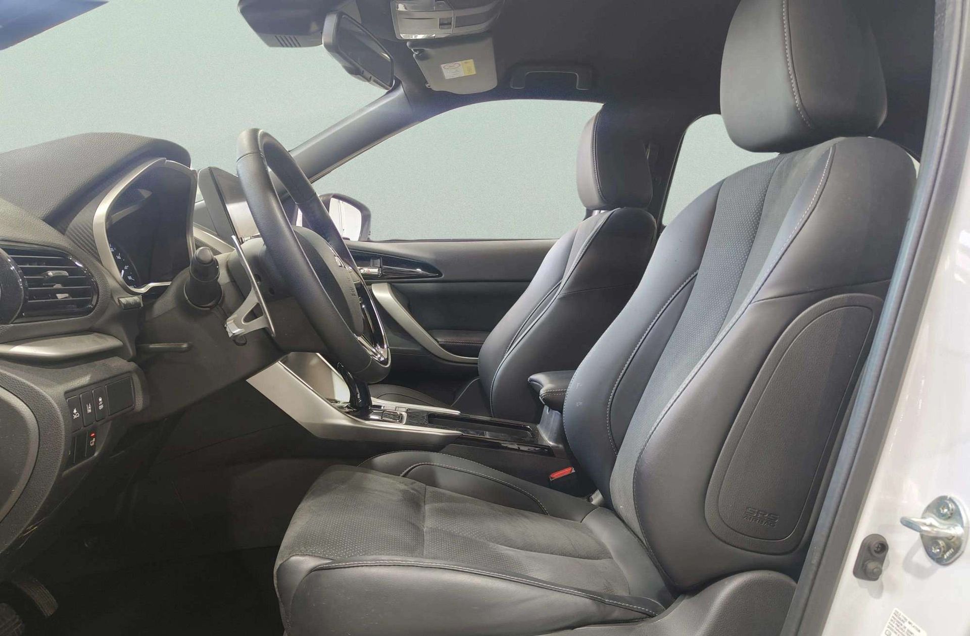 Mitsubishi Eclipse Cross 2.4 PHEV Kaiteki 4WD - foto 13