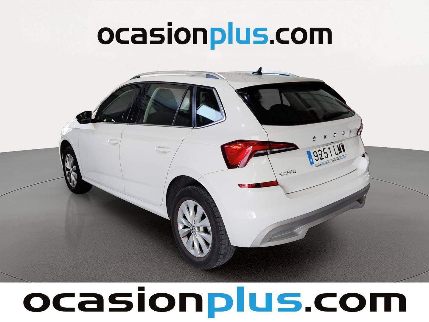 Foto trasera Skoda Kamiq Skoda Kamiq 1.0 TSI Ambition DSG (110 CV) izquierda