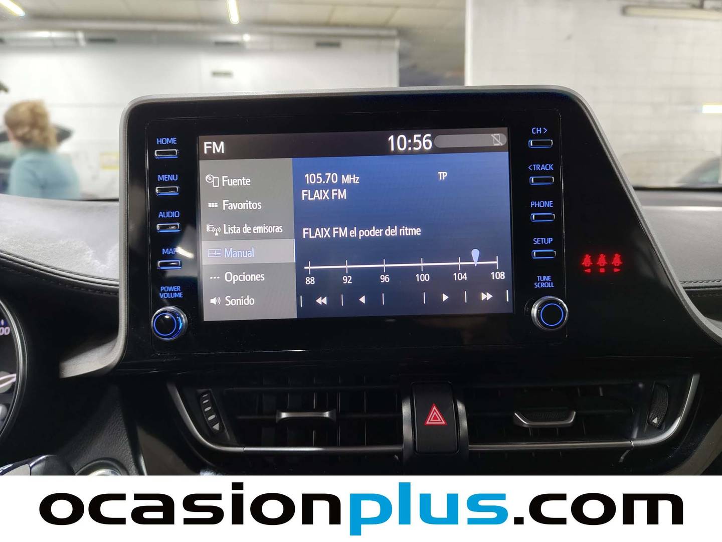 Foto Toyota C-HR Toyota C-HR 1.8 125H Active (122 CV)