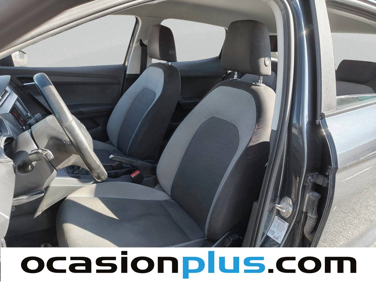 Foto asientos delanteros Seat Ibiza Seat Ibiza 1.0 MPI Style Plus (80 CV)