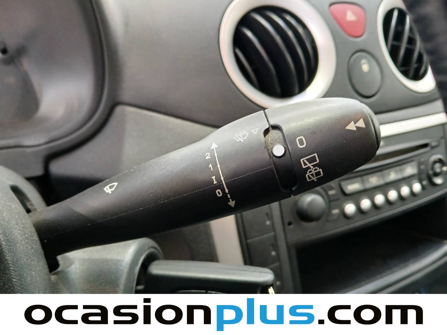 Equipamiento del Citroën C2 Citroen C2 1.1 Furio (61 CV)