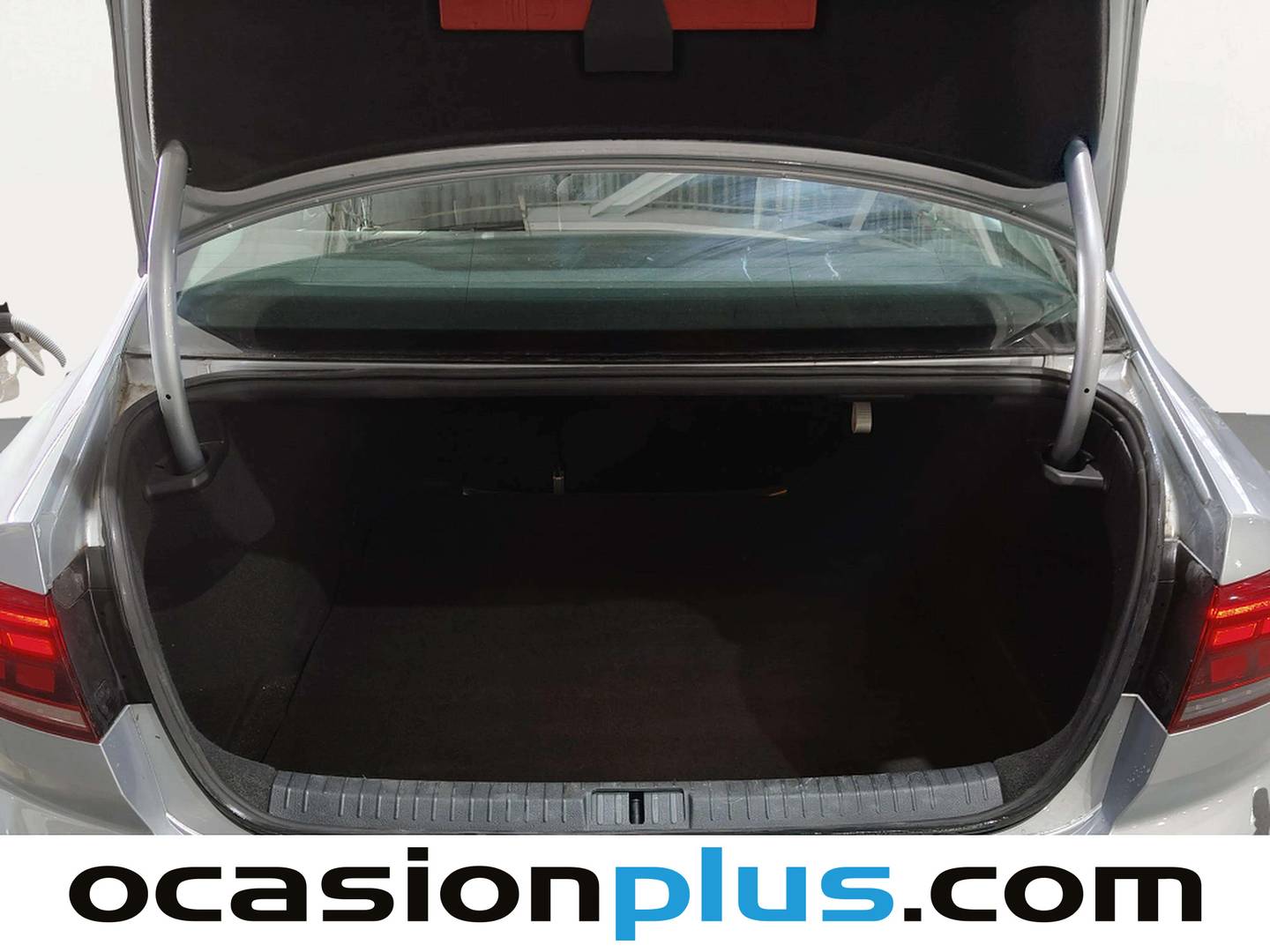 Fotos maletero Volkswagen Passat Volkswagen Passat Business 2.0 TDI (122 CV) DSG