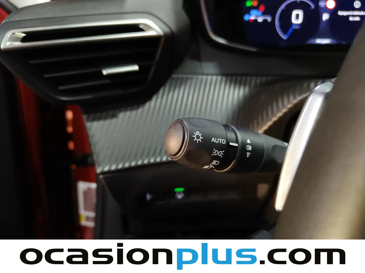 Foto Peugeot 2008 Peugeot 2008 Allure Hybrid eDCS6  (136 CV)