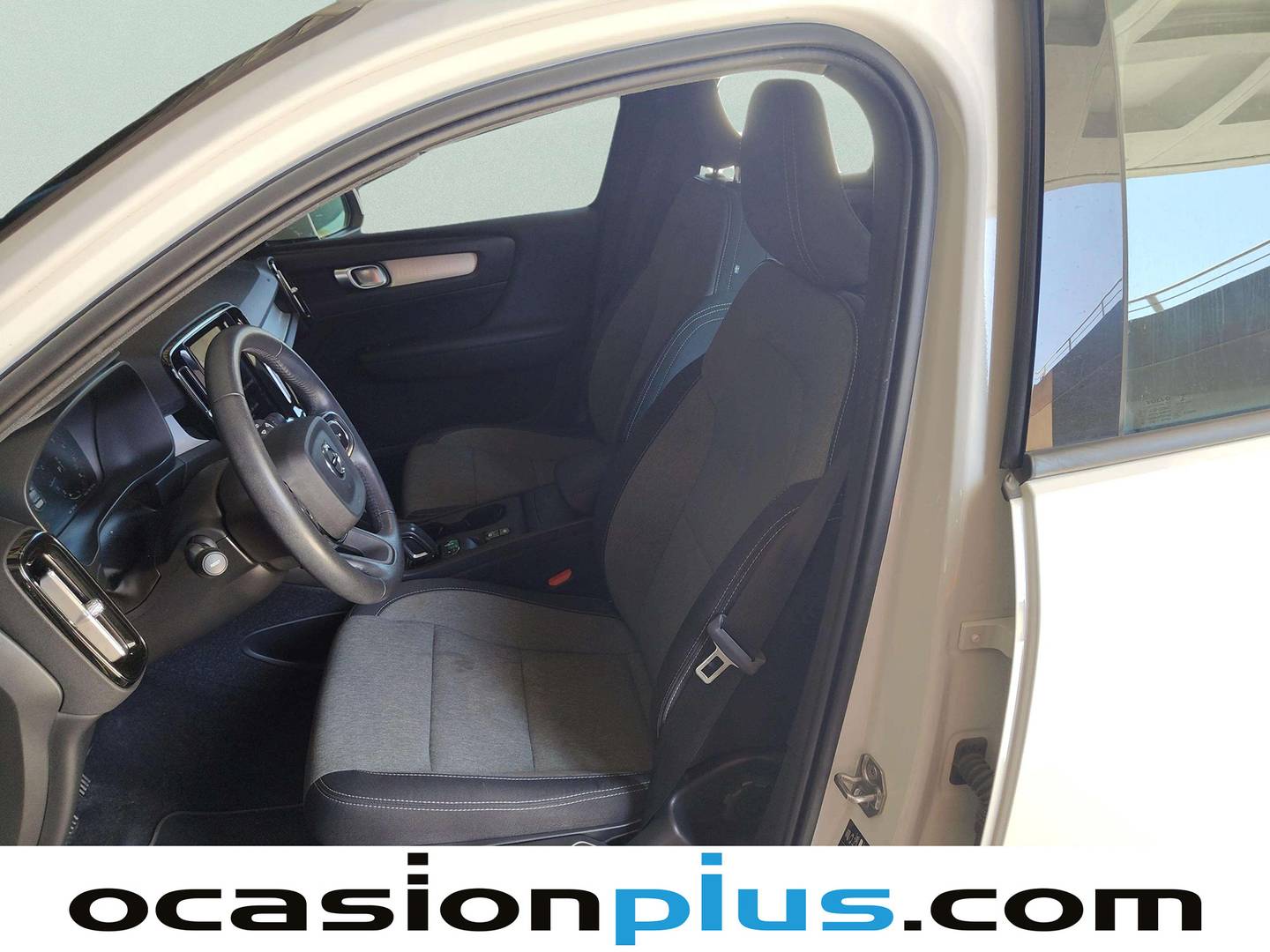 Foto asientos delanteros Volvo XC40 Volvo XC40 T2 Momentum Pro Auto (129 CV)