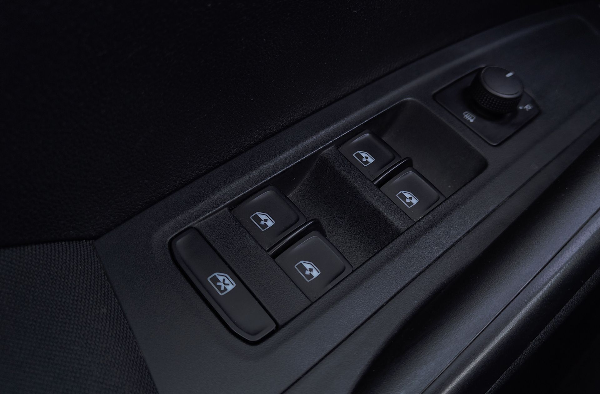 Škoda Fabia 1.0 TSI Selection - foto 34