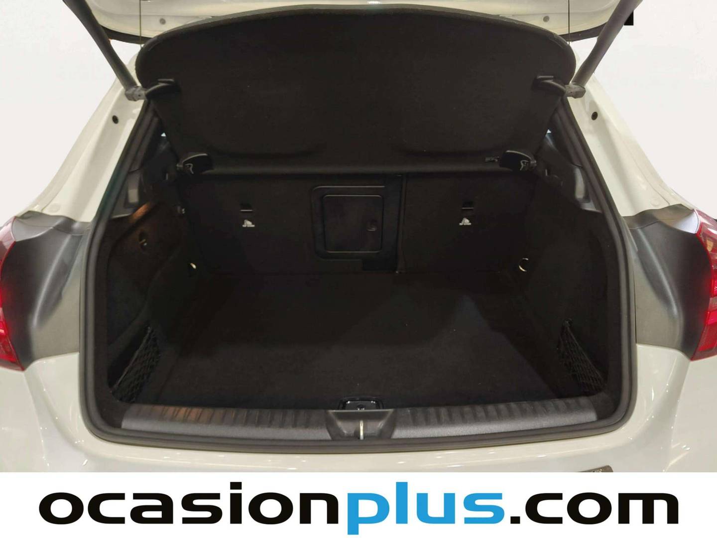 Fotos maletero Mercedes GLA Mercedes GLA 200 (156 CV)