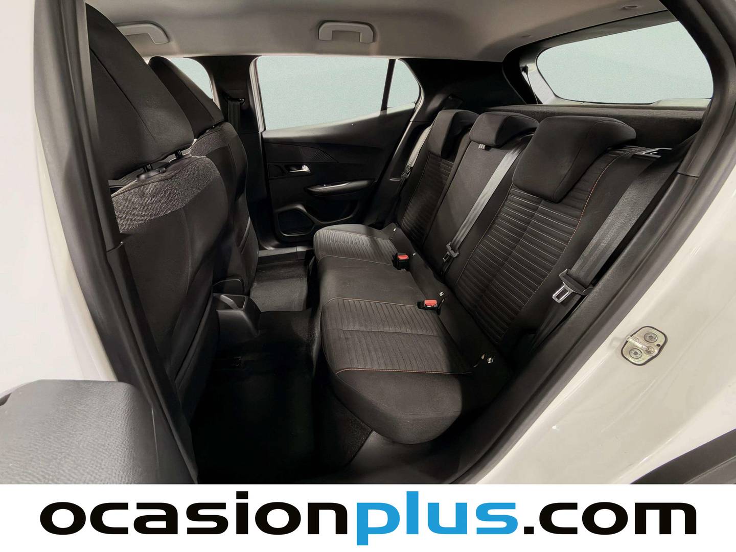 Foto asientos traseros Peugeot 2008 Peugeot 2008 Puretech 100 S&S Active (100 CV)