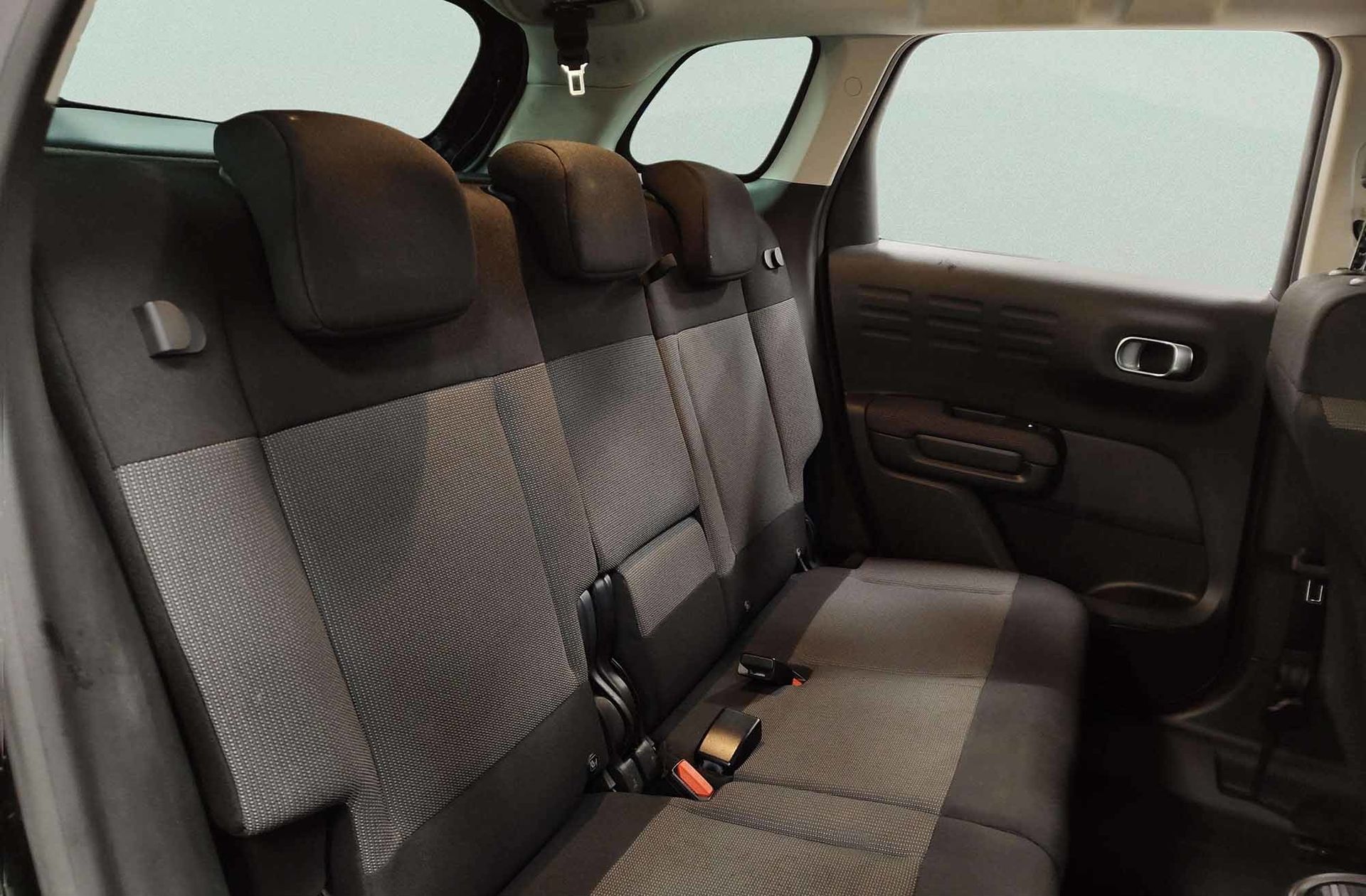 Citroën C3 Aircross PureTech 130 Shine Pack EAT6 - foto 18