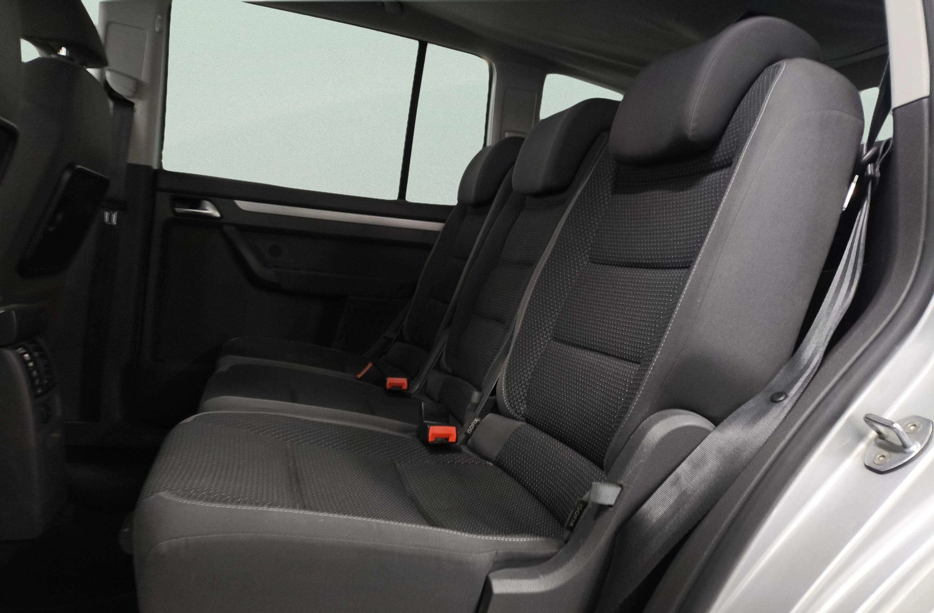 Volkswagen Touran Advance 2.0 TDI - foto 11