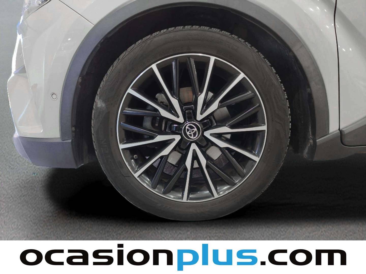 Toyota C-HR Toyota C-HR 1.8 125H Advance (122 CV) de segunda mano