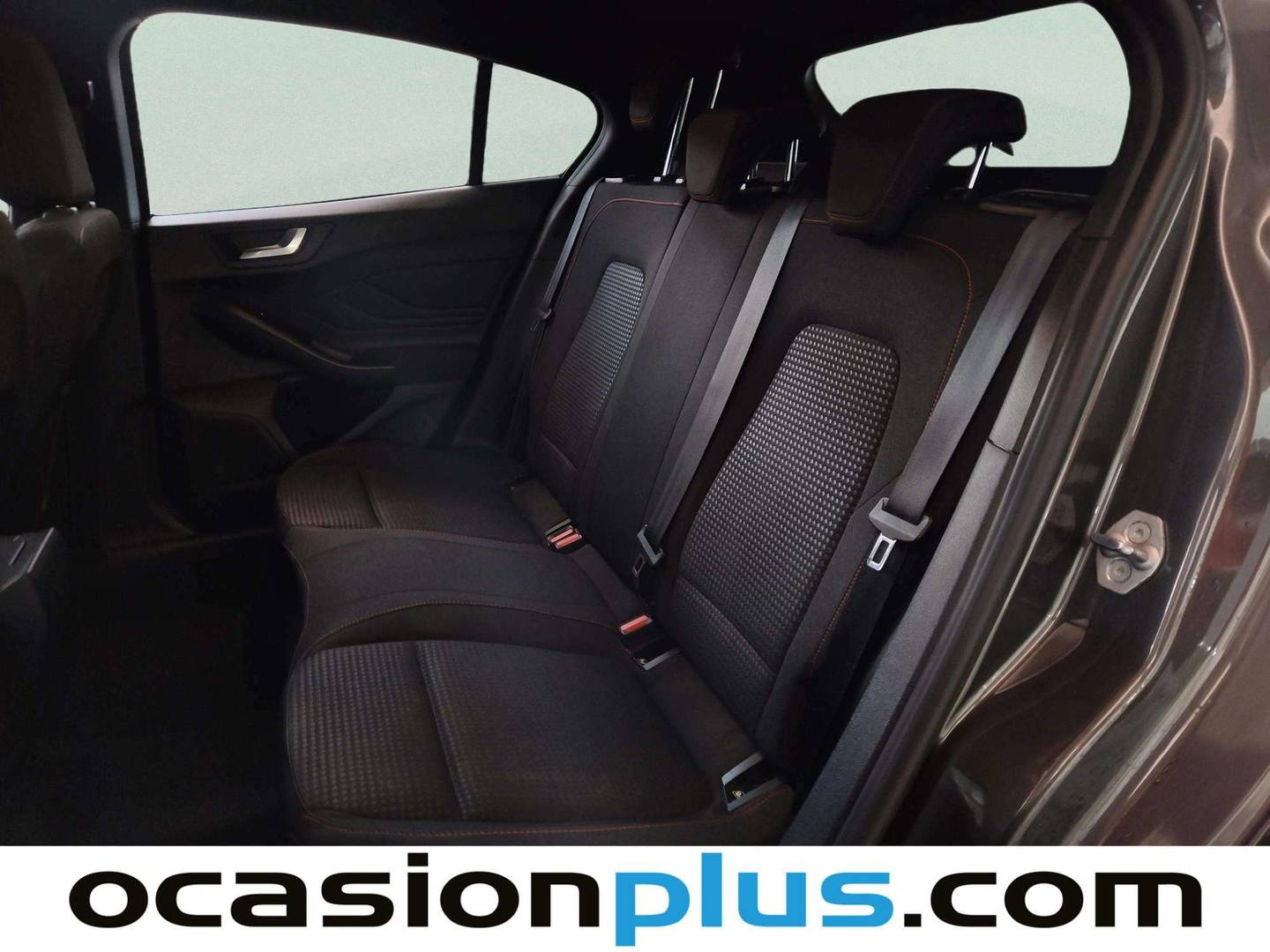 Foto asientos traseros Ford Focus Ford Focus 1.0 Ecoboost MHEV ST-Line X (125 CV)