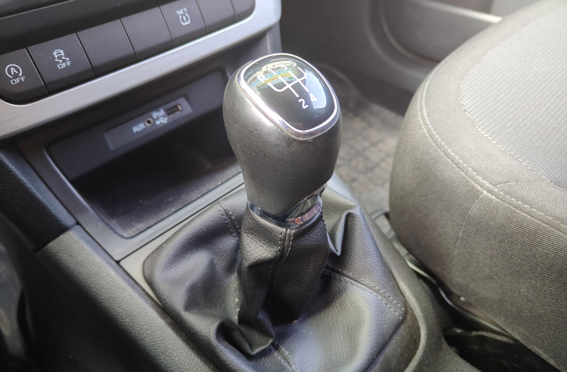 Škoda Yeti 2.0 TDI Outdoor Black - foto 5