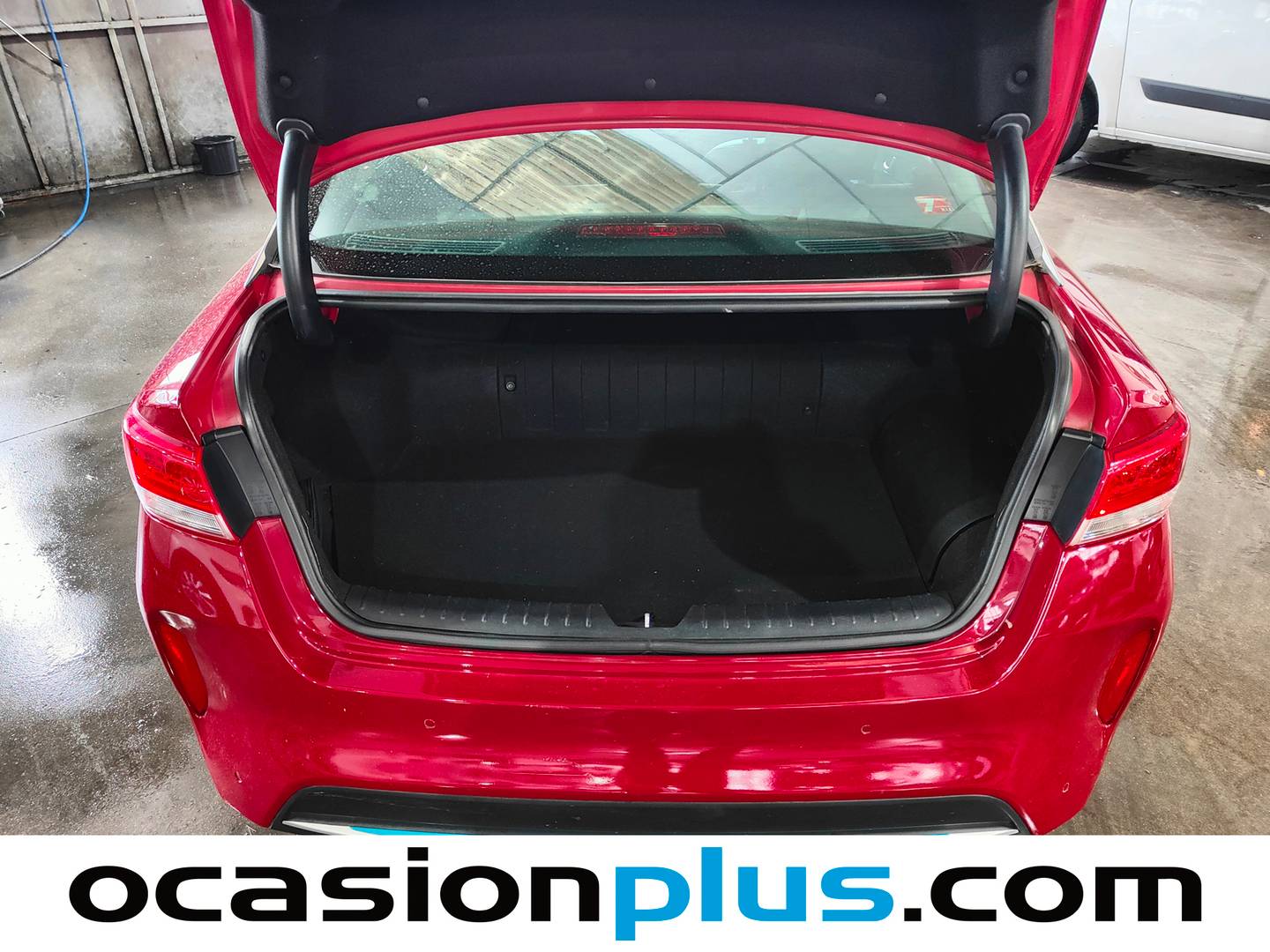 Foto KIA Optima Hïbrido Enchufable Kia Optima 2.0 GDi Híbrido Enchufable (205 CV)