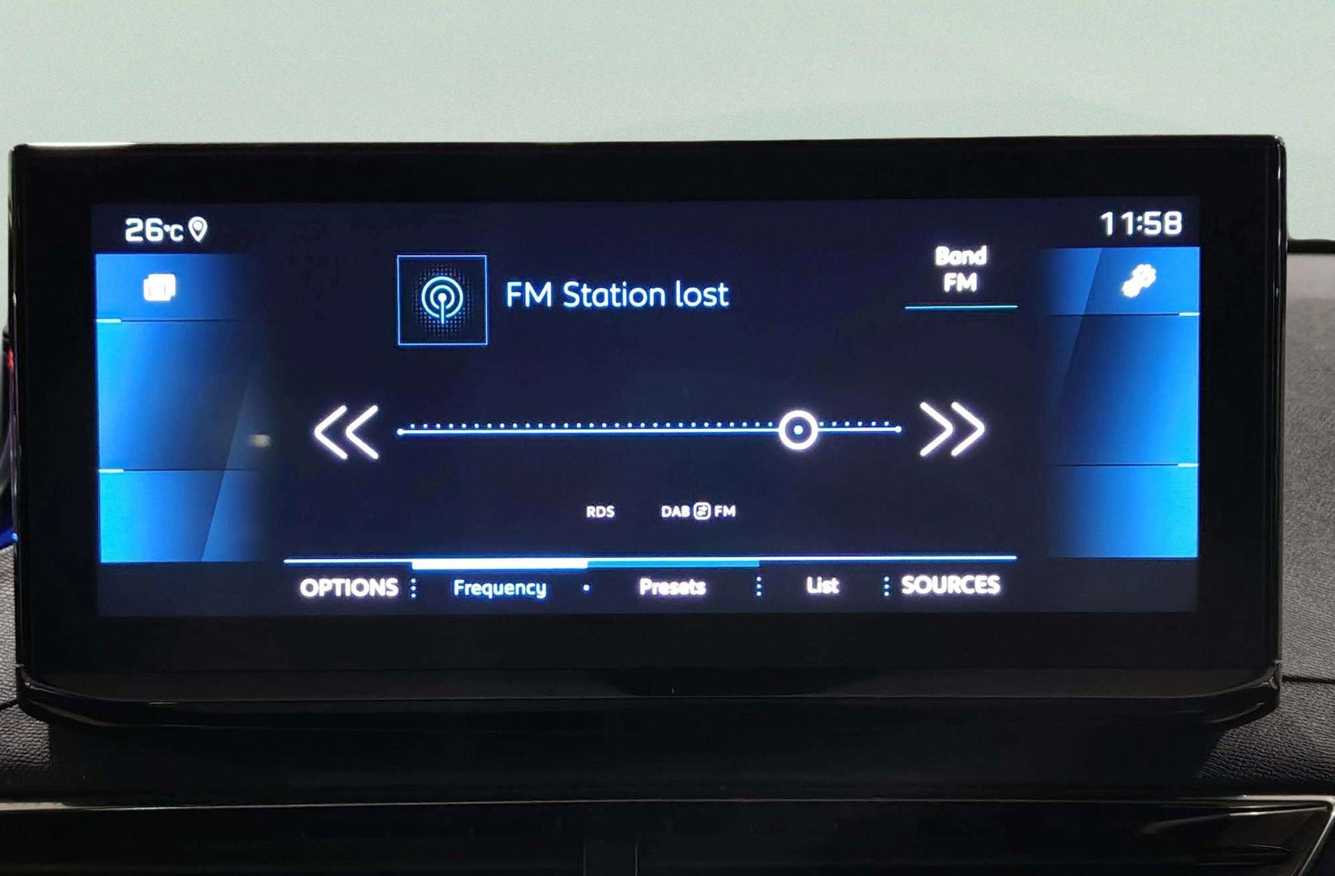 Peugeot 5008 1.2 Allure Pack eDCS6 7 plazas - foto 40