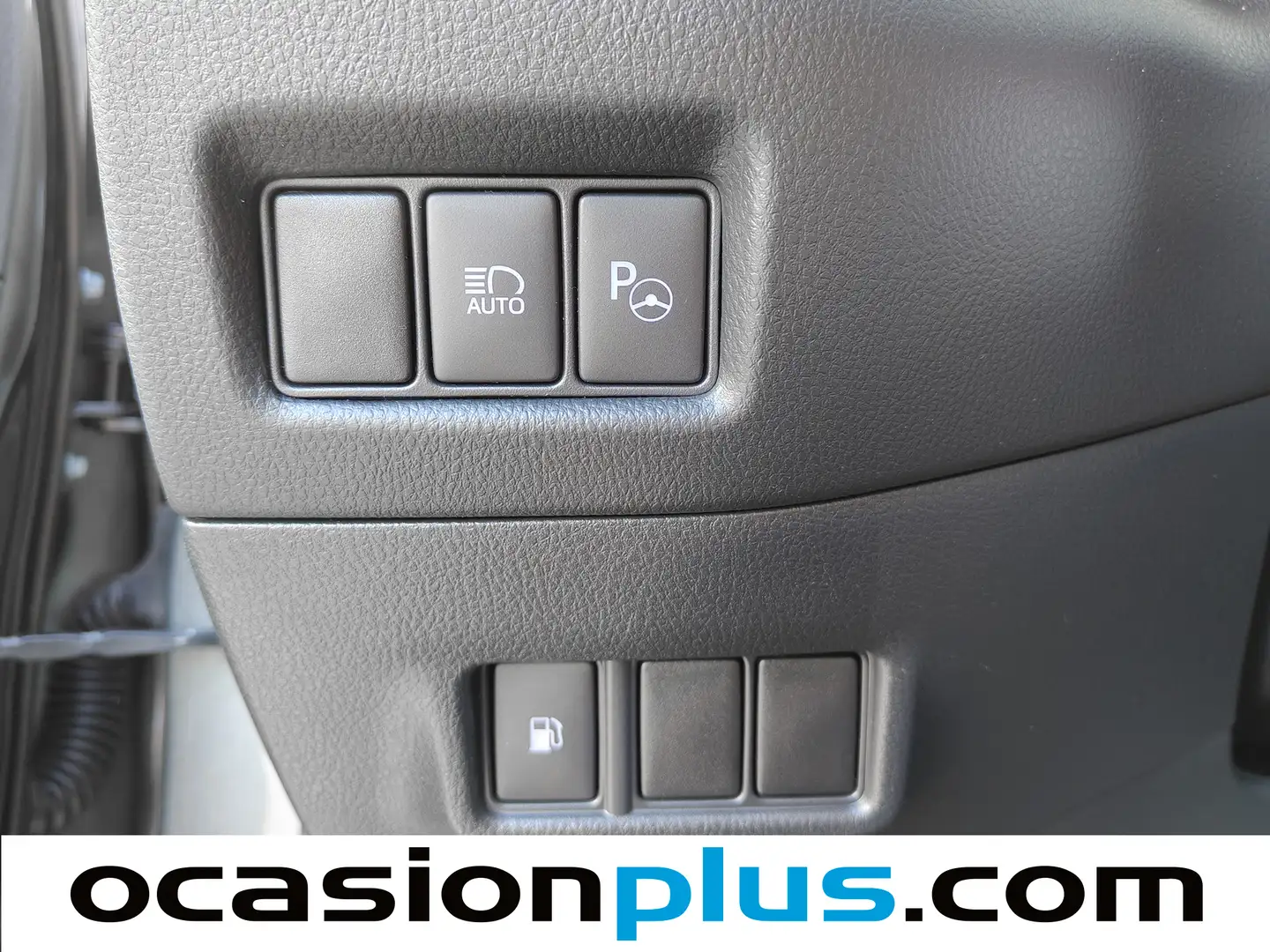 Foto Toyota C-HR Toyota C-HR 180H GR Sport Black Edition Auto (184 CV)