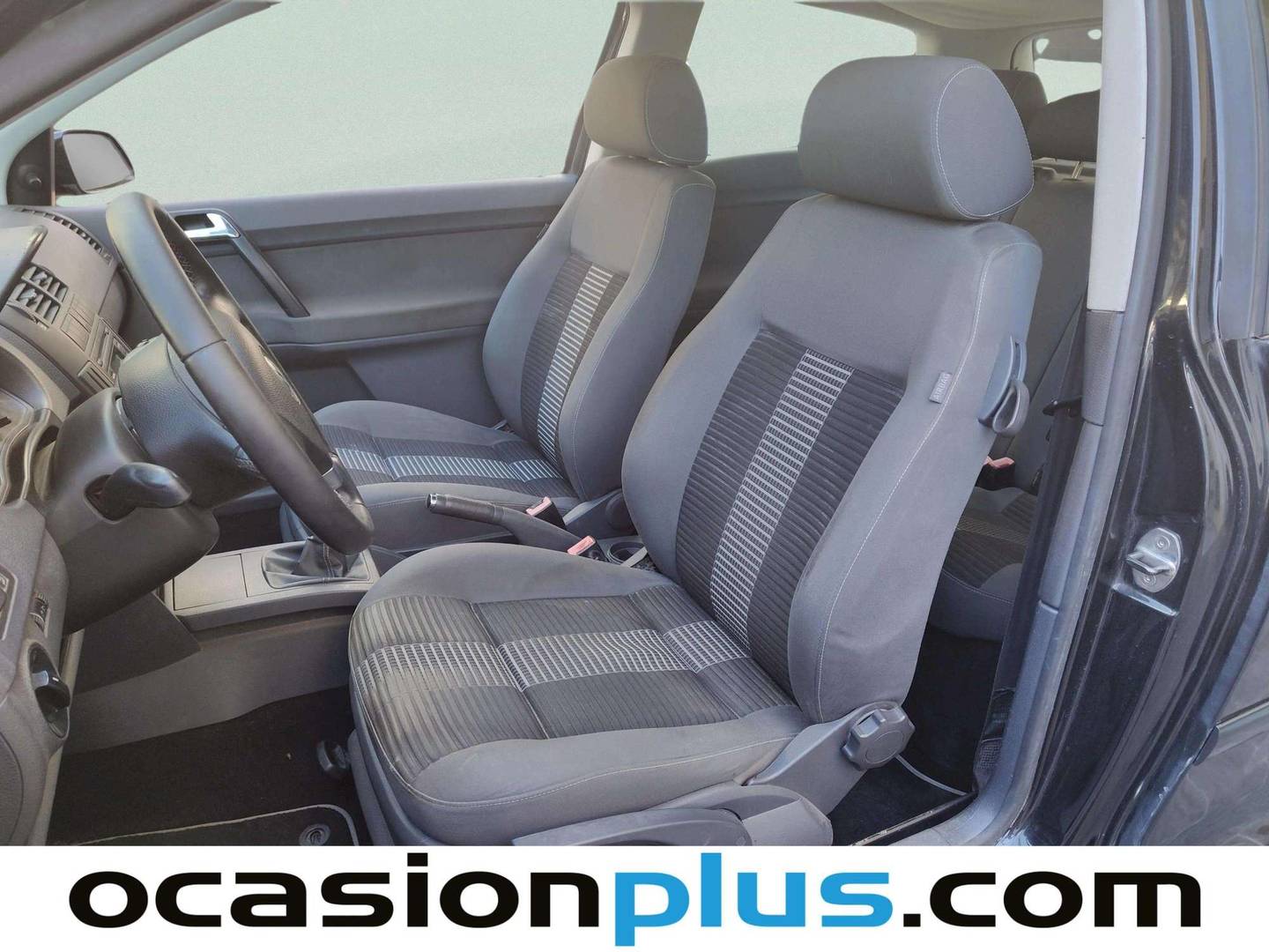 Foto asientos delanteros Volkswagen Polo Volkswagen Polo United 1.4 (80 CV)