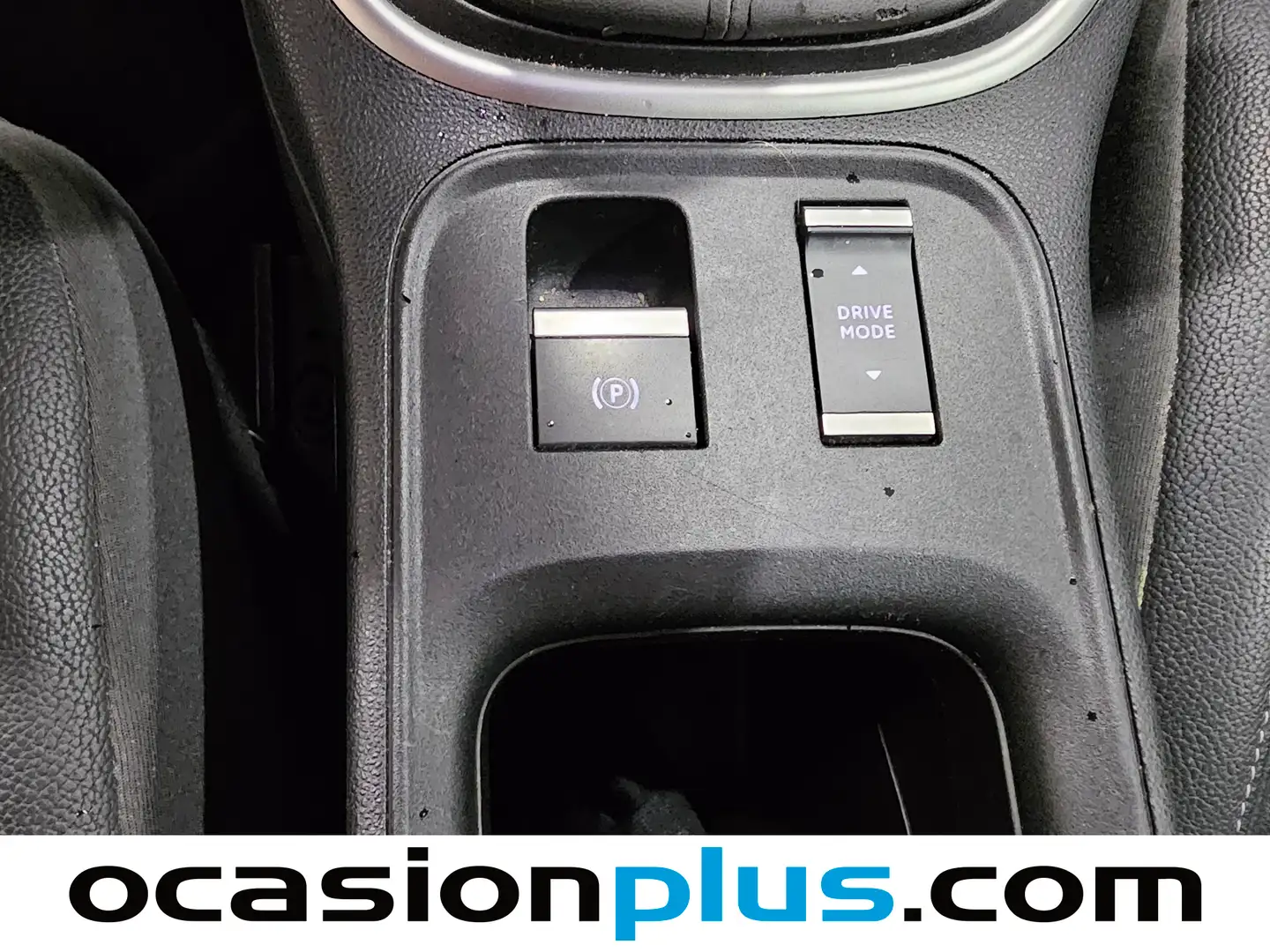 Foto Jeep Avenger Jeep Avenger 1.2 G Summit (100 CV)